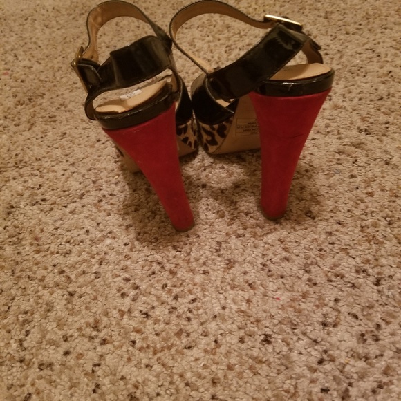 Heels - Picture 2 of 4